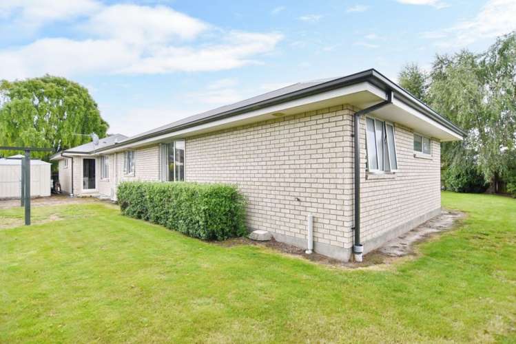 17 Stanton Place Woodend_16