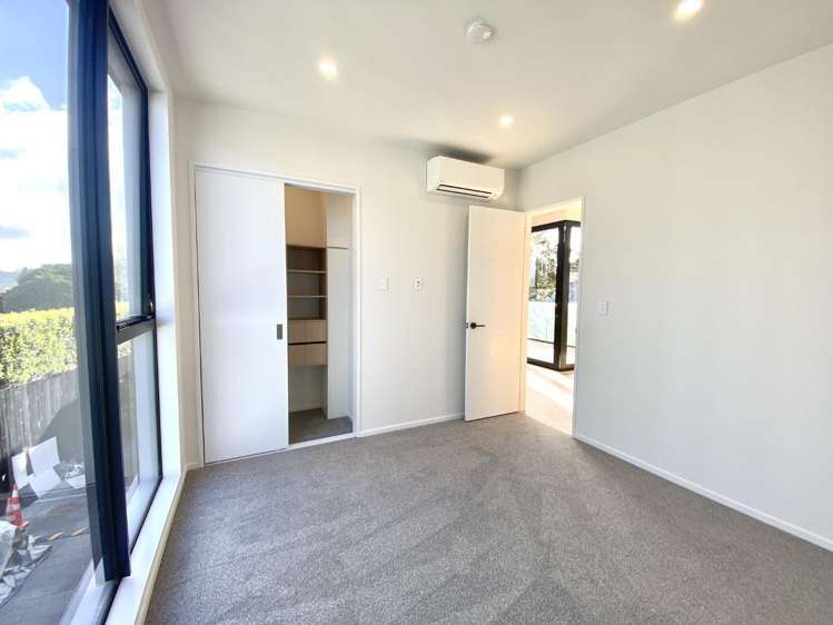 12B Tenterden Ave 1728_25