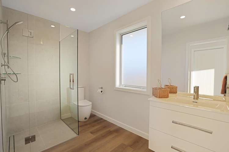 247 Racecourse Road Allenton_18