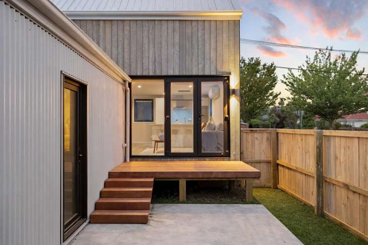 1/61 Mackworth Street Woolston_13