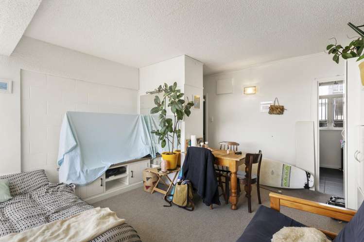 3c/20 Maarama Crescent Aro Valley_7