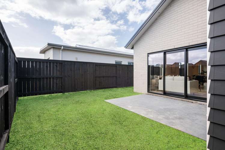 15 Halley Drive Chartwell_22