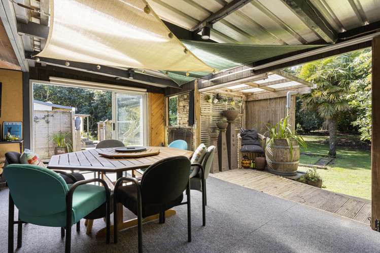 160 Young Road Paengaroa_14