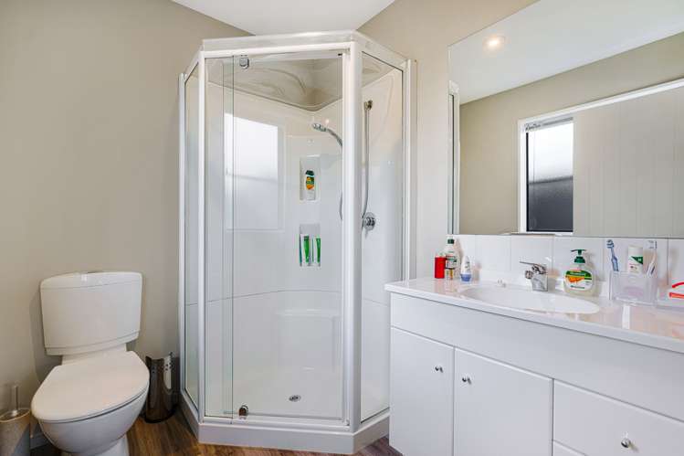 24 Kaniere Avenue Hei Hei_6