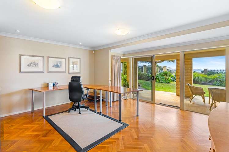 15 St Jerome Avenue Te Atatu Peninsula_13