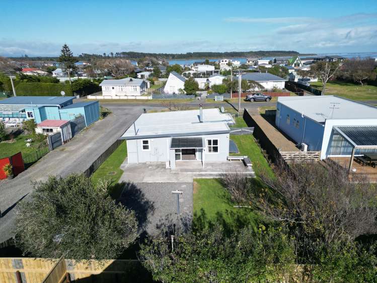 27 Roore Street Foxton Beach_22