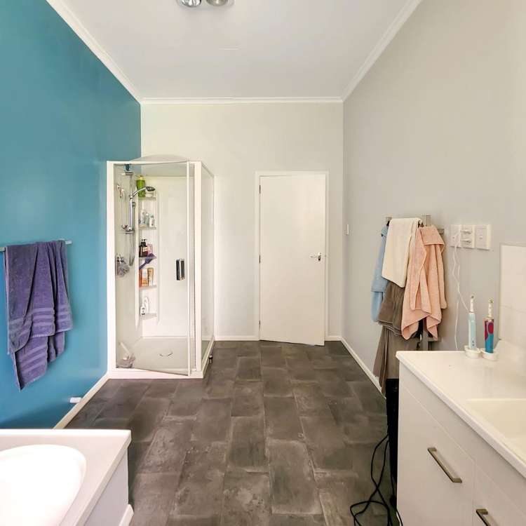 1835 Kimbolton Road 10643_10