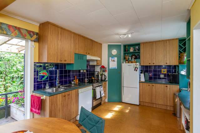 99 Wellington Road Wainuiomata_4