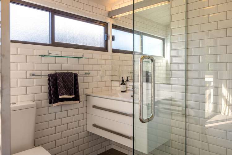 84 Coromandel Road Oneroa_25