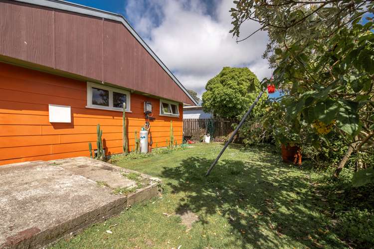 11 Ngahue Crescent Carters Beach_16