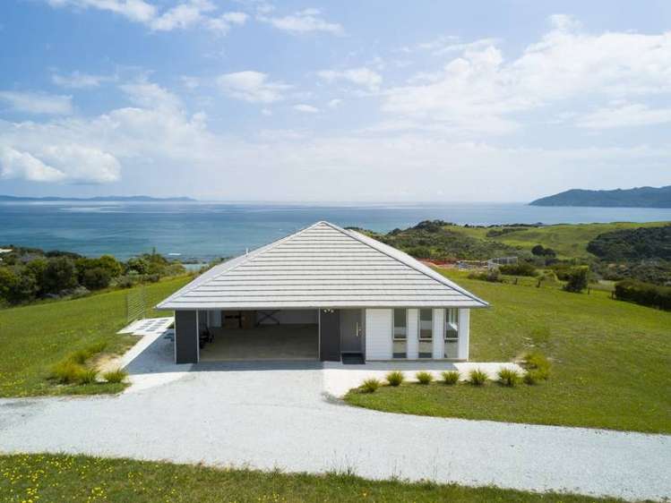 40 Eagles Way Cable Bay_16