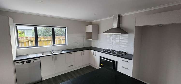 42B Buller Crescent Manurewa_3
