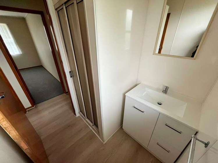 4 Justin Place Te Atatu Peninsula_12