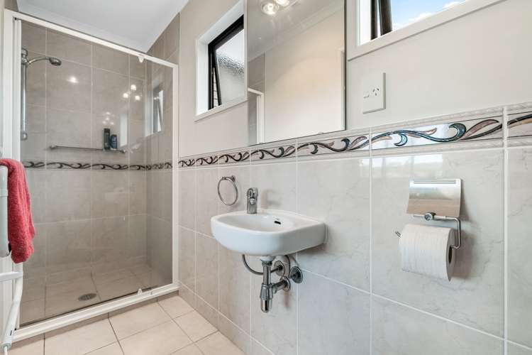 25 Skip Lane East Tamaki_9