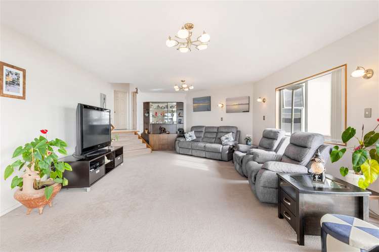 2/62 Spinnaker Drive Te Atatu Peninsula_7