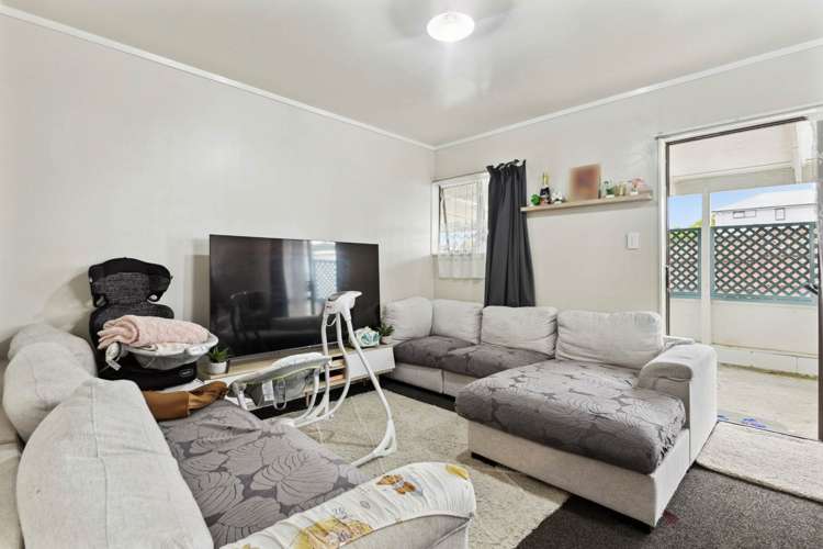 696 Massey Road Mangere_8
