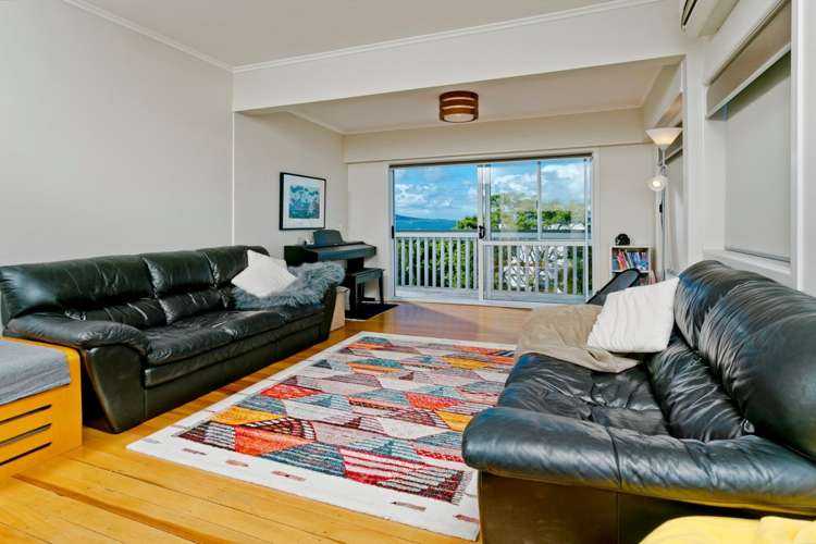 29 Seaview Road Castor Bay_12