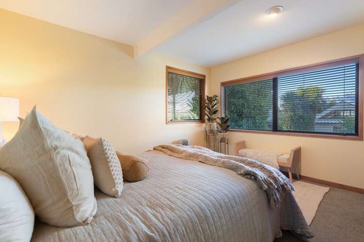 29 Greenstone Place Fernhill/Sunshine Bay_16