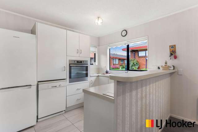 18/151 Kitchener Road Pukekohe_4