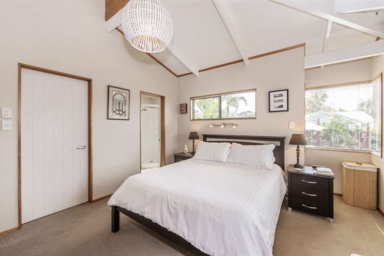 56 William Bayes Place Red Beach_10