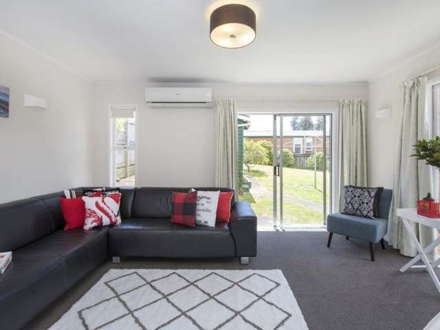 26 Portadown Avenue Pakuranga Heights_2