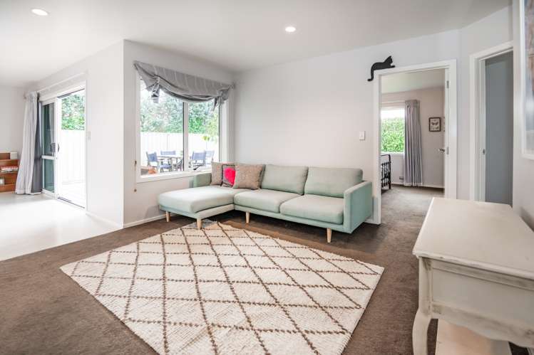 10 Anna Lane Raureka_8