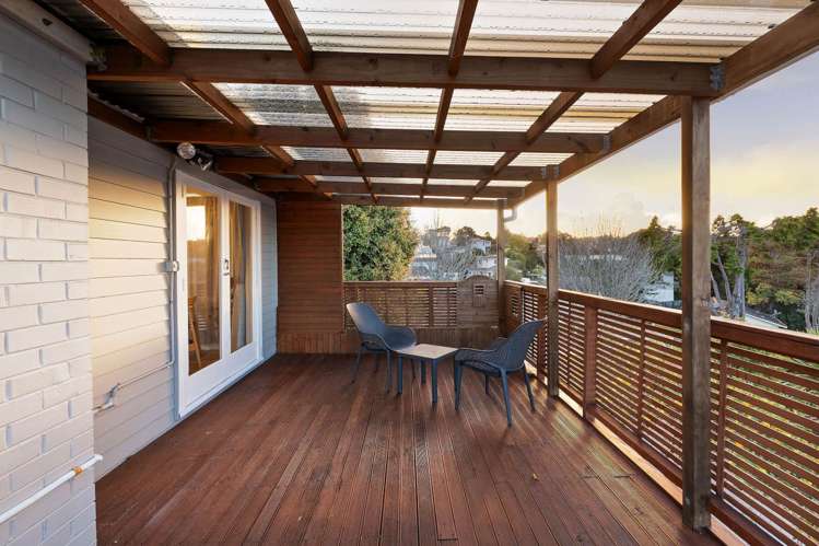 1/227 Wairau Road Totara Vale_19