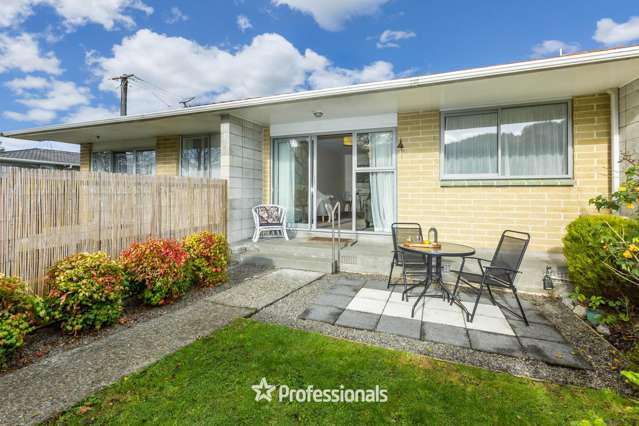 RENOVATED AND READY ON RIVERBANK