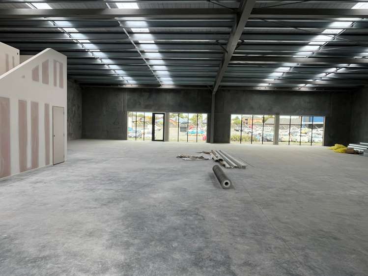 6/1 Lake Bryndwr Lane Burnside_3