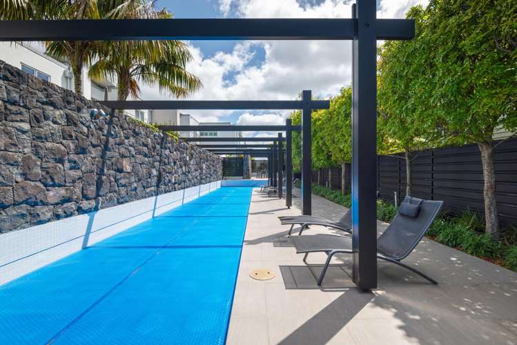 10/258 Hurstmere Road Takapuna_22