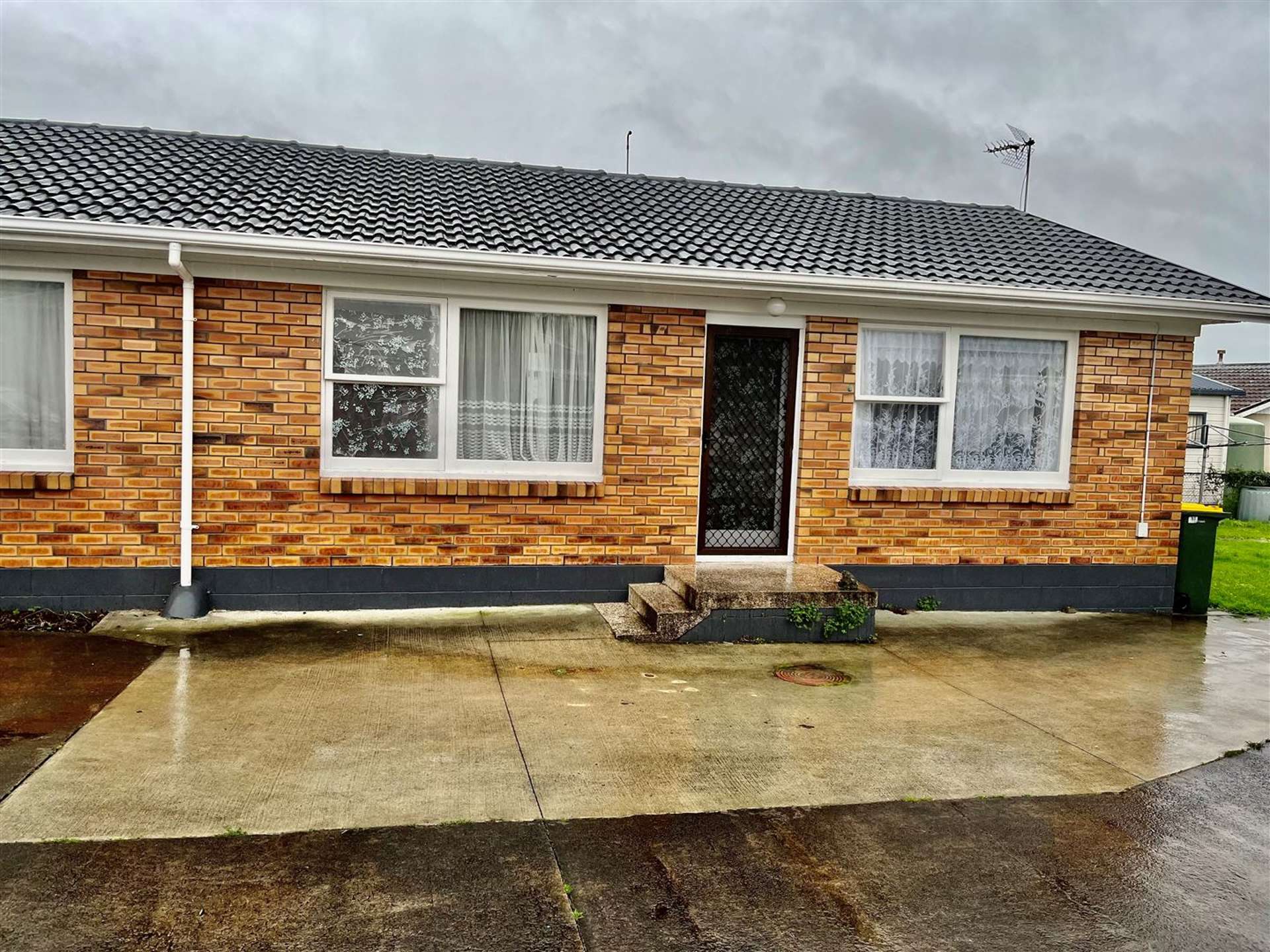 2/79 Rimu Street New Lynn_0