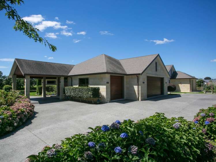 73 Cowley Drive Leamington_25