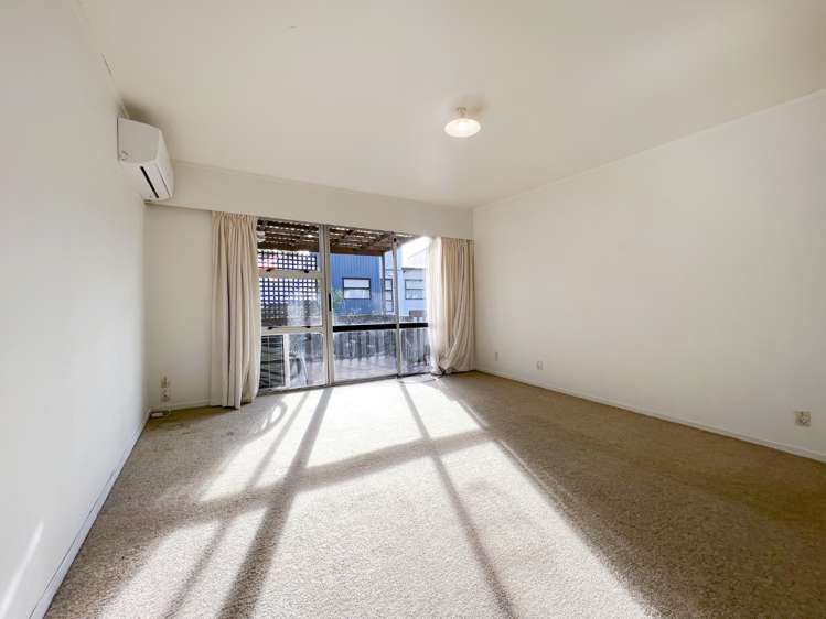 5/68 Clayburn Road Glen Eden_5