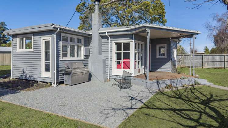 29 & 29a Stalkers Road Woodend Beach_25