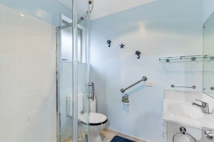 32 Rivervale Grove Stanmore Bay_8