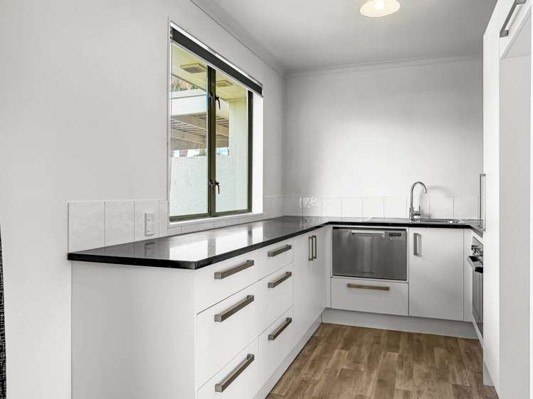 1/14A Keeling Road Henderson_11