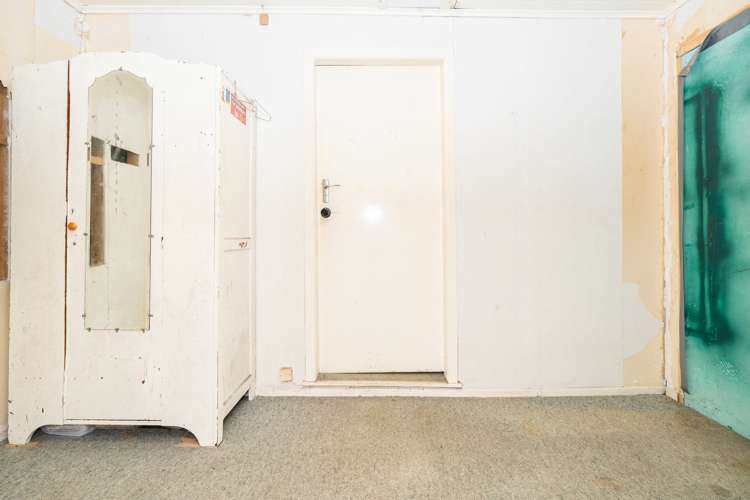 28 Huia Avenue Forest Lake_24