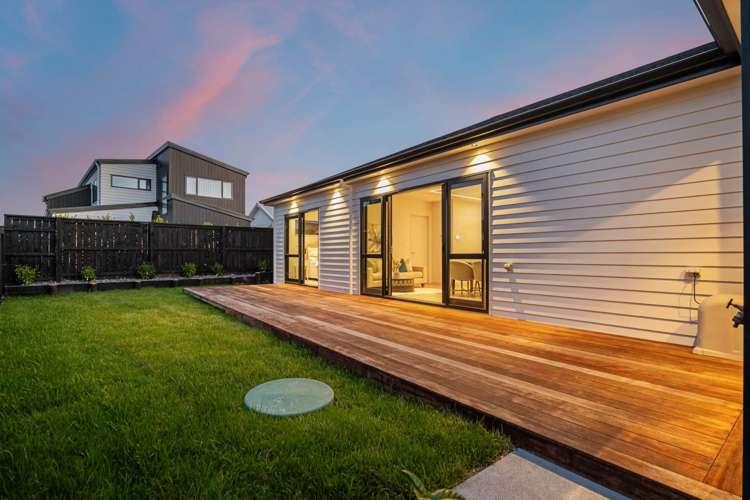 3 Tukutata Crescent_4