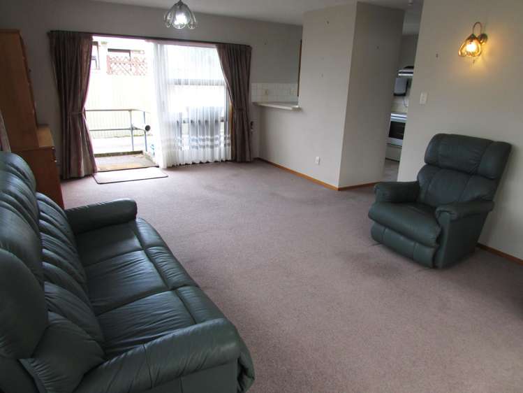 2/19 Cowper Street Greymouth_8