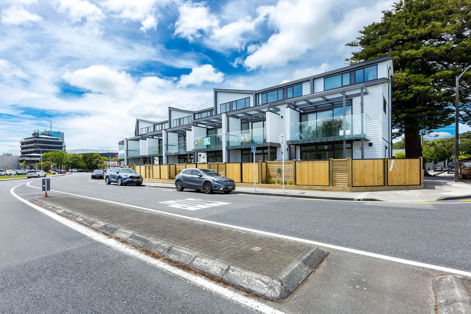 6/1 Myrtle Street Hutt Central_0