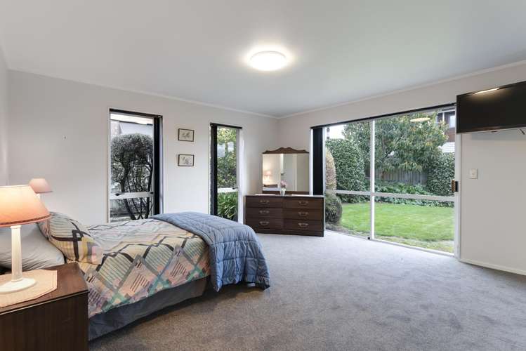 9 Arnold Savage Place Richmond_11