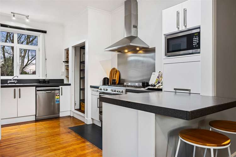 27 Hastings Street Southbridge_5