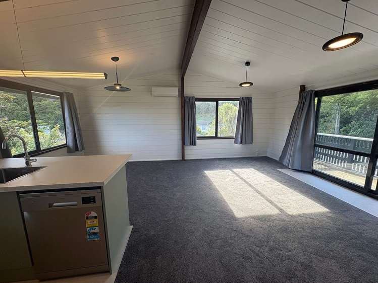 22 Percy Dyett Drive Karori_7