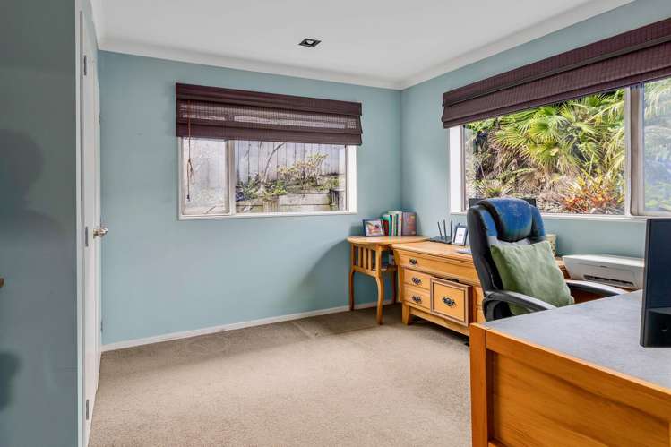 17 Carol Lee Place Albany Heights_21