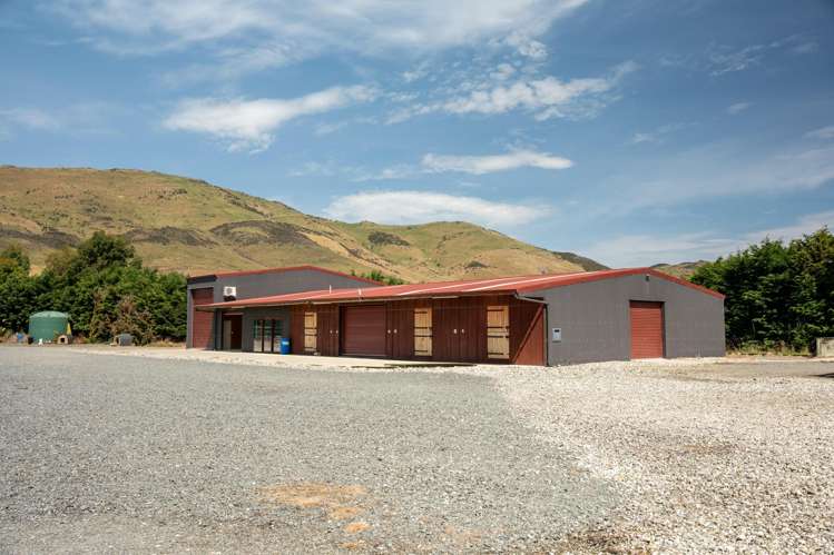 741 Waimea Valley Road Mandeville_35