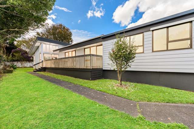 Riverhead Family Home - Ready When You Are!