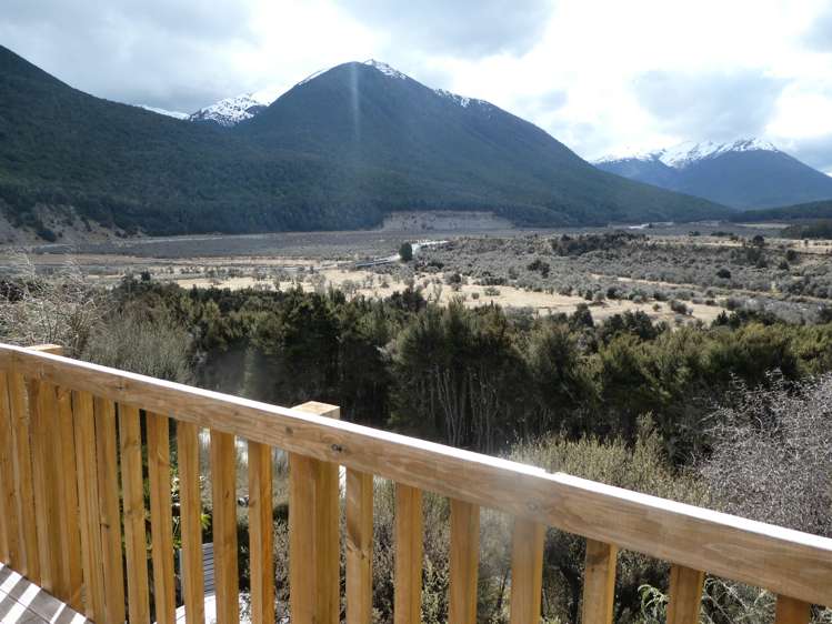 34 Magdalen Valley Road Lewis Pass_17