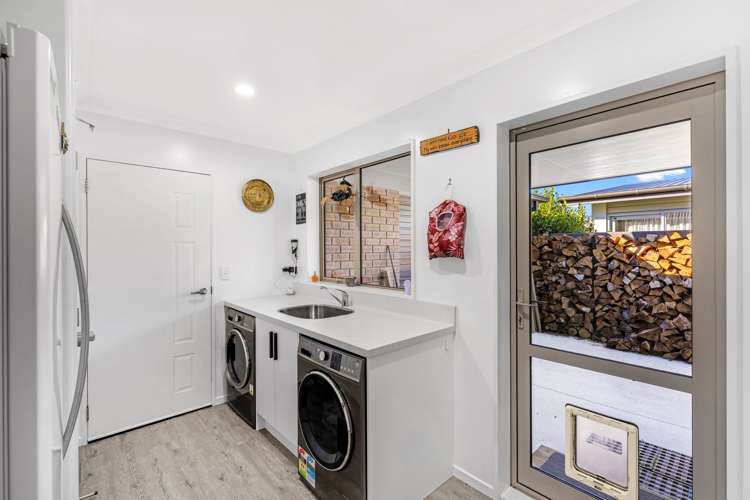 18 Torrey Pines Waimairi Beach_21
