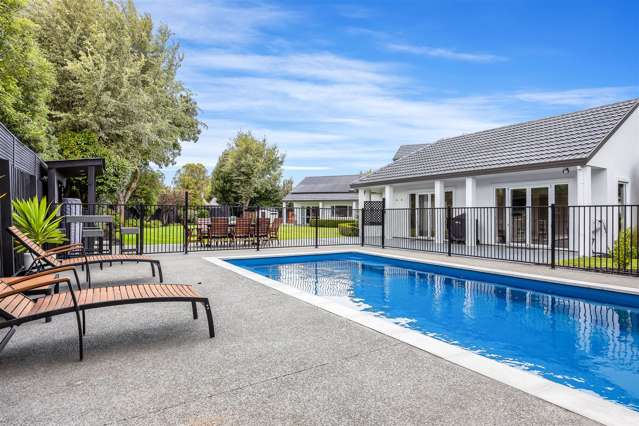 52 Regents Park Drive Casebrook_2