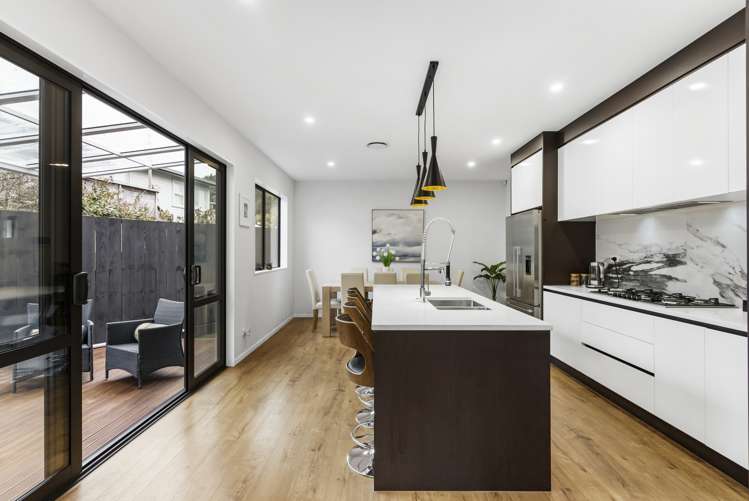 6a Hostel Access Road Eastern Beach_8